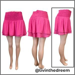 BLUE LIFE THE PERFECT SKORT FUCHSIA SWISS
DOT SZ L $150